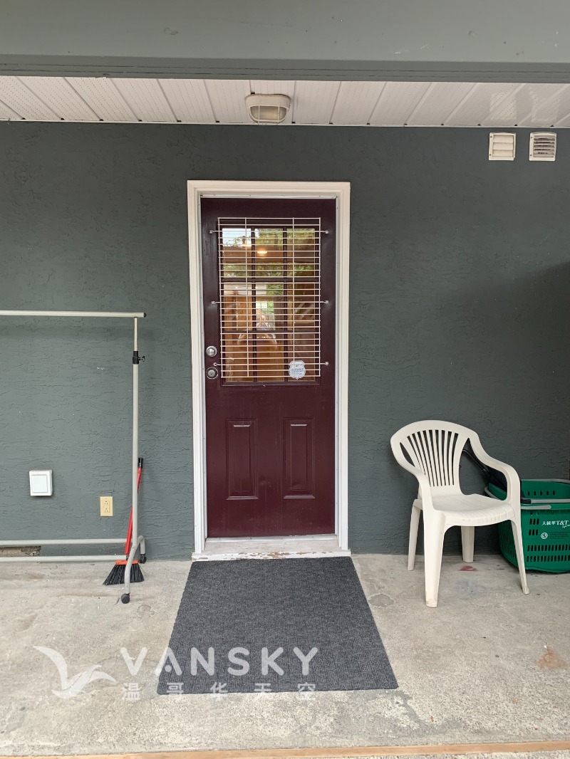 260102092645_Downstair entrance.jpg